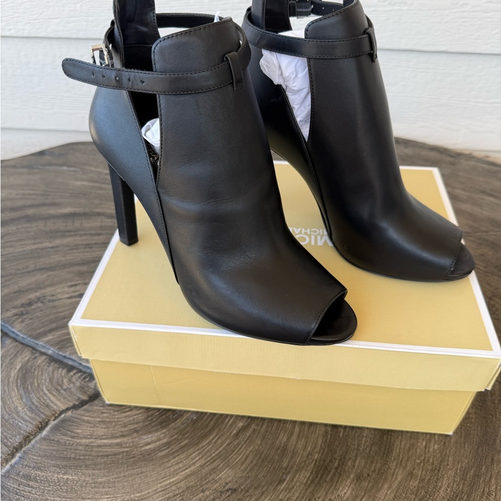Michael Kors Black Peep-Toe Ankle Boots Size 10M